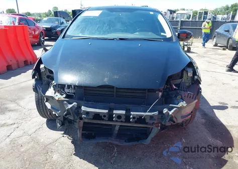 2014 Ford Focus Titanium из США, поврежденный, VIN 1FADP3N21EL429653